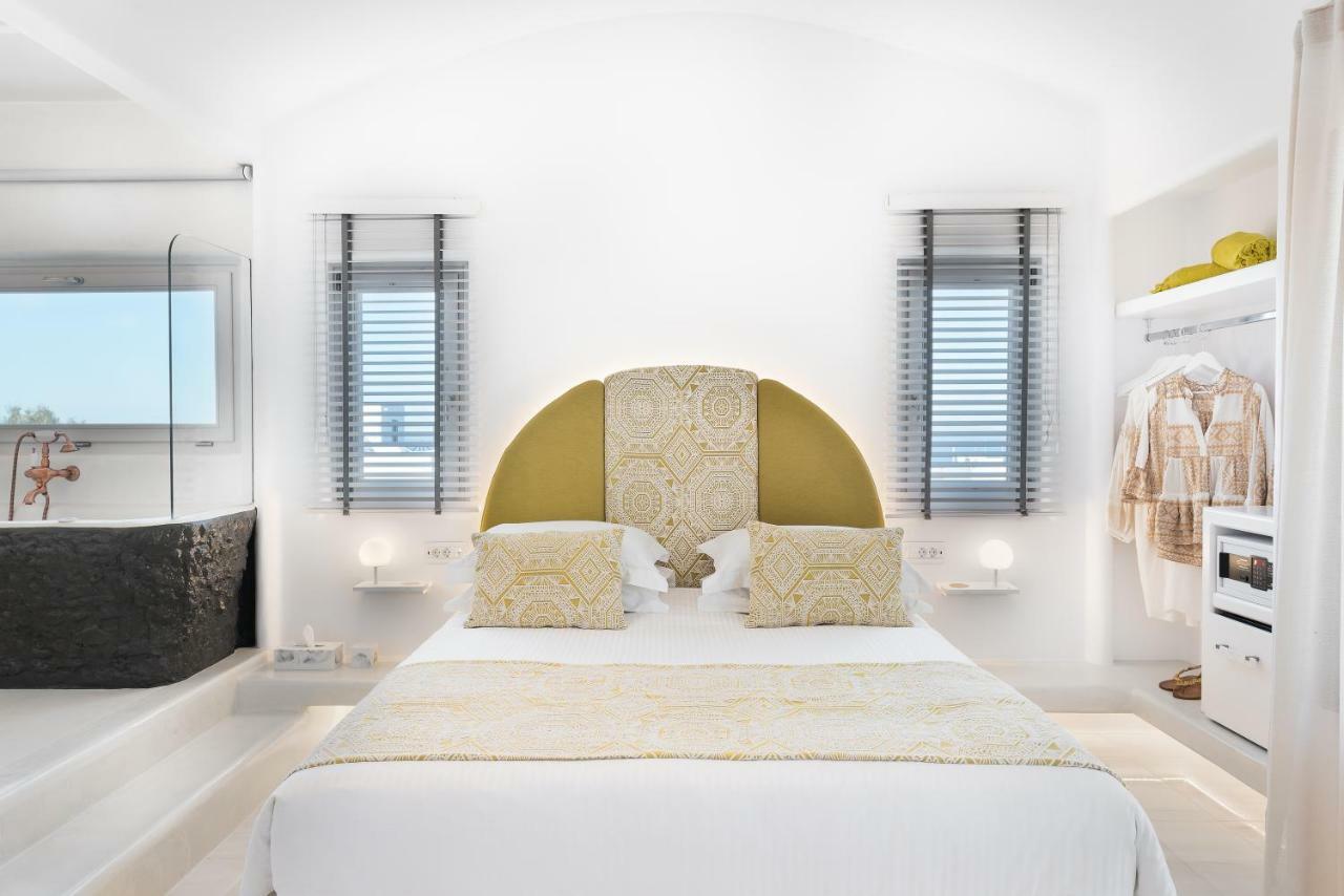 Emfasis Luxury Villa Fira  Exterior photo
