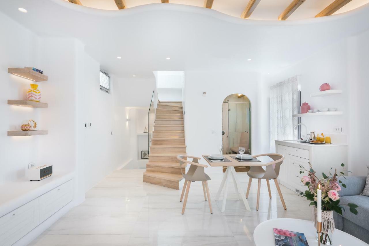 Emfasis Luxury Villa Fira  Exterior photo